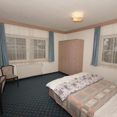 Hotel Villa Mozart Pozza di Fassa Bagian luar foto